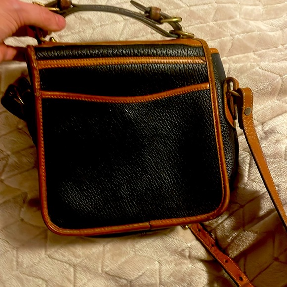 Vintage dooney and bourke navy saddlebag crossbody - Picture 2 of 14